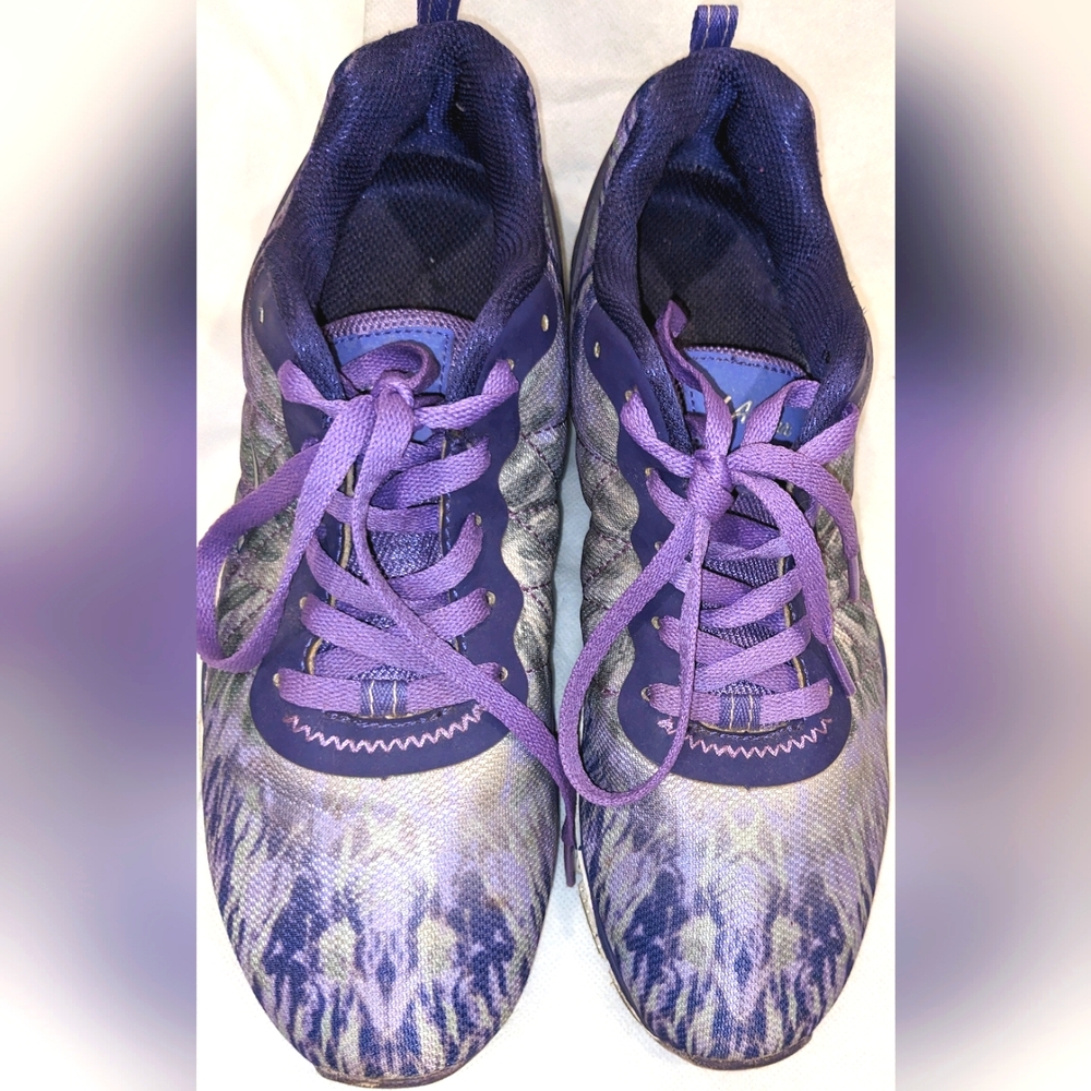 LA Gear Women's Athletic Sneakers